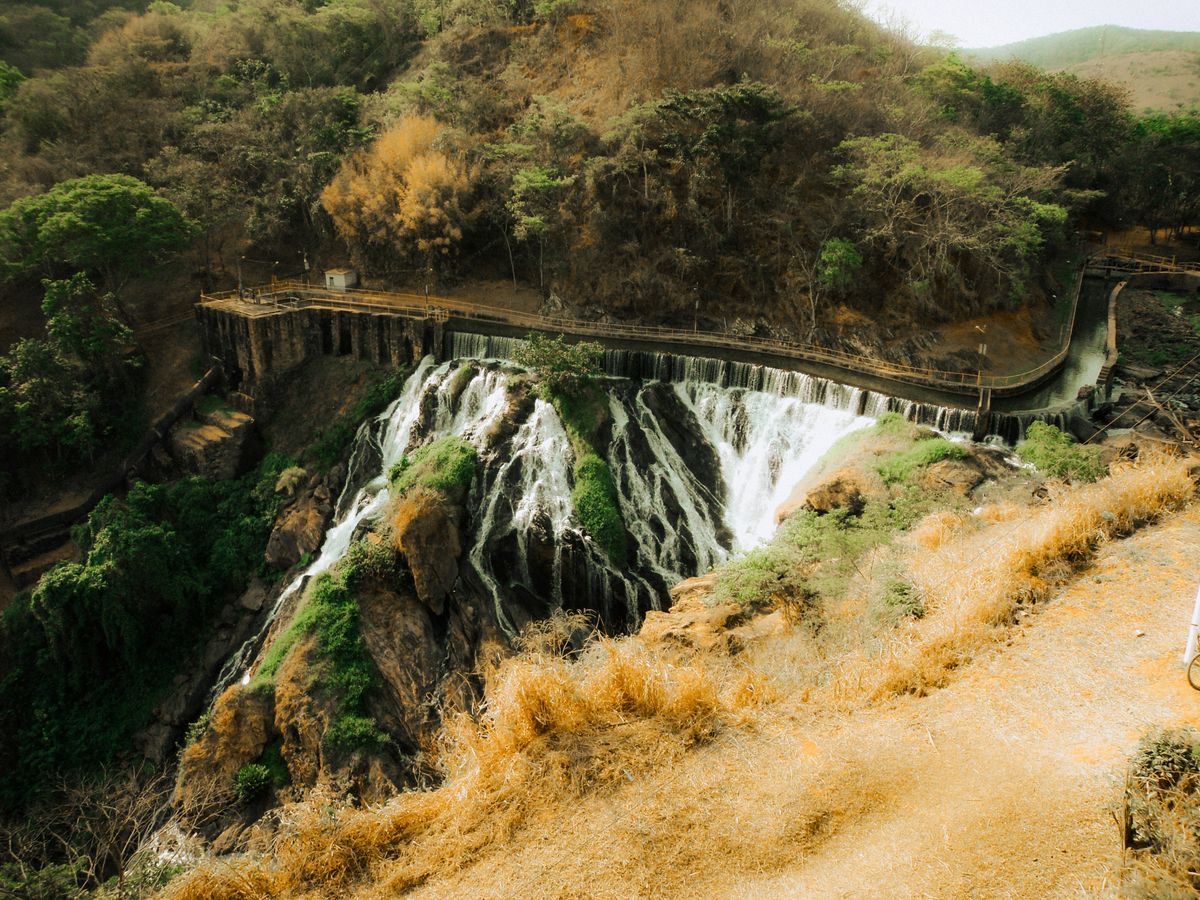 Водопад Дудхсагар на Гоа